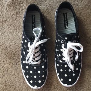 Daisy Print Sneakers!-New